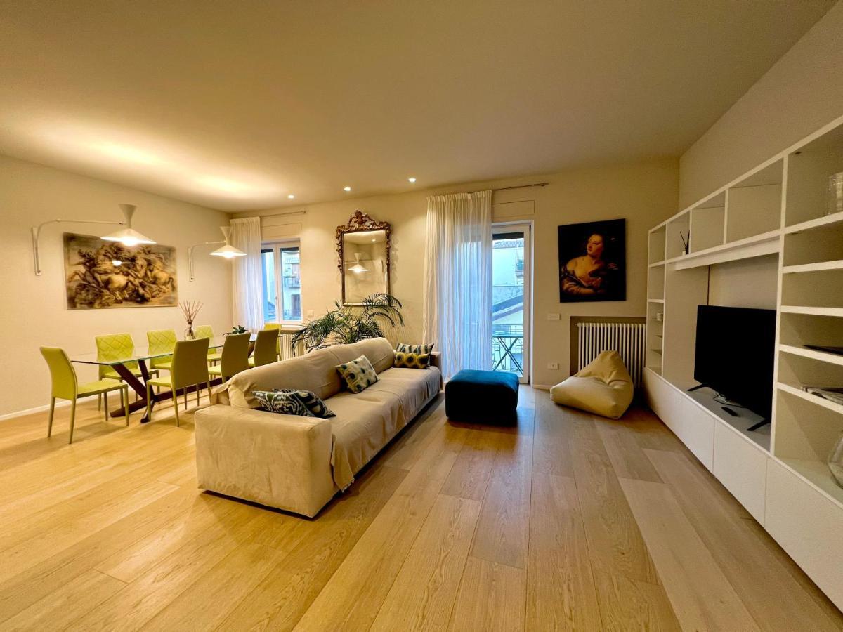 Parigino Apartment Верона Екстериор снимка